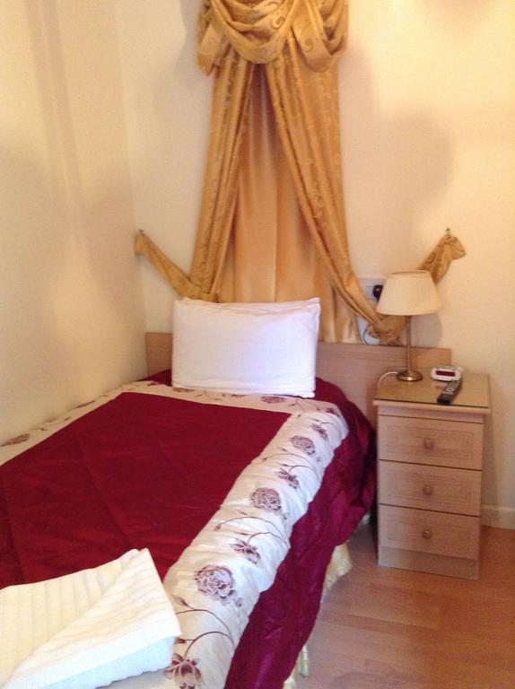Acorn Guest House Кембридж Экстерьер фото